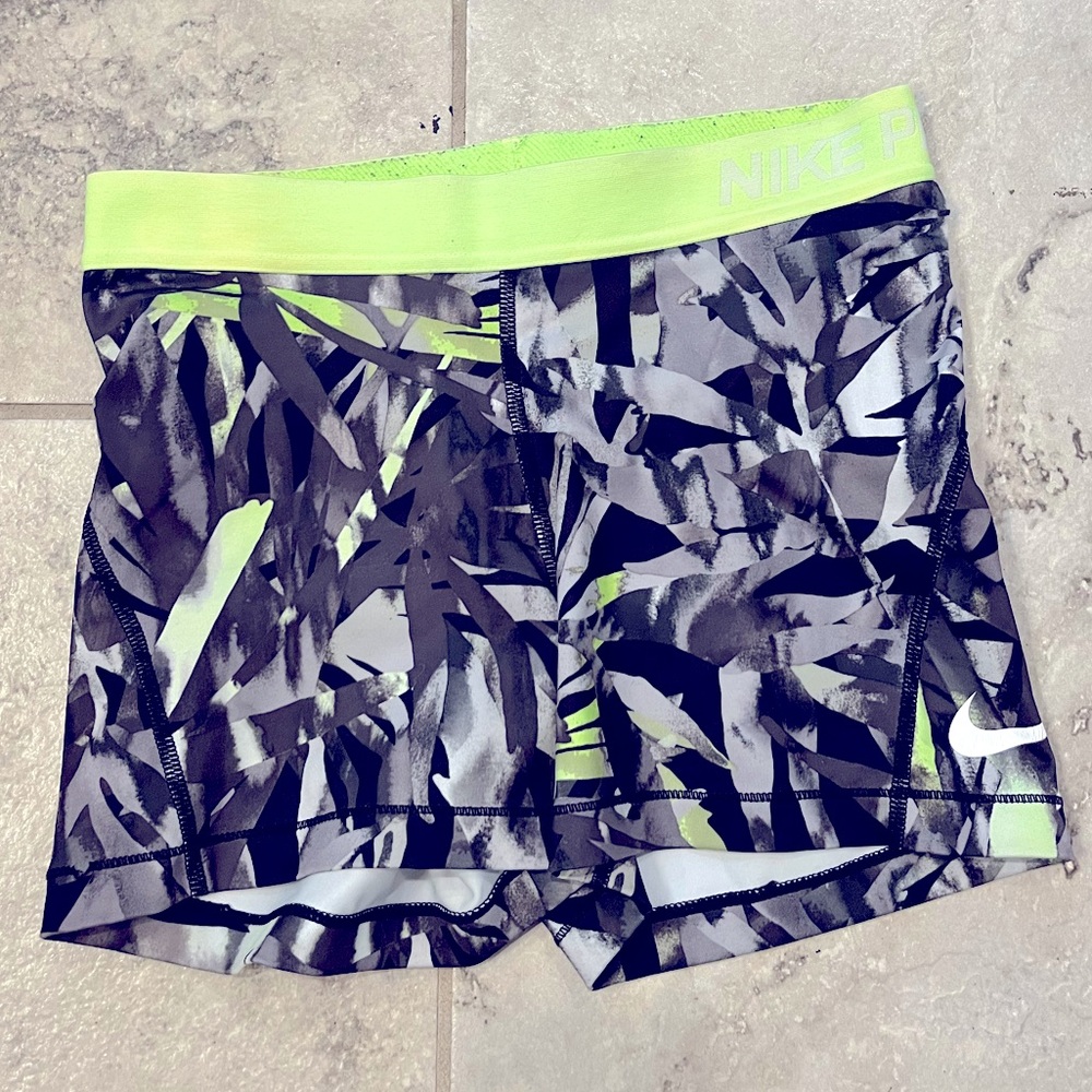 Nike Pro Spandex Shorts - neon green
